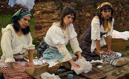 La banda Serigosa traslada un mensaje de empoderamiento femenino a través del cancionero tradicional