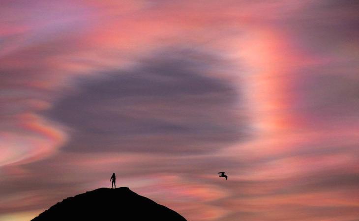 El curioso efecto de la nubes nacaradas