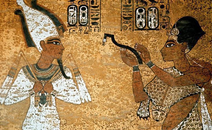 Detrás de estos frescos podría haber nuevas cámaras de Tutankamón