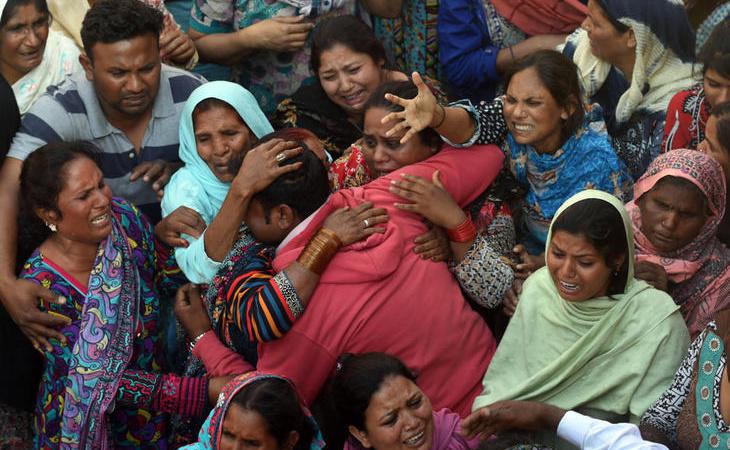 Lahore llora a sus 72 muertos