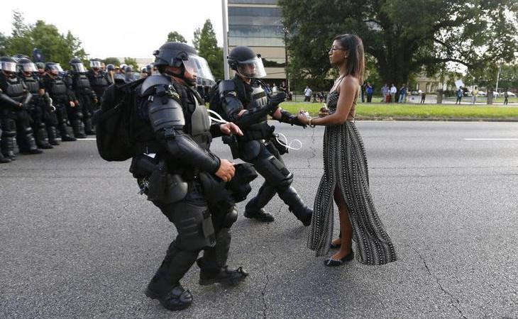 La manifestante pacífica que protestó contra el racismo policial
