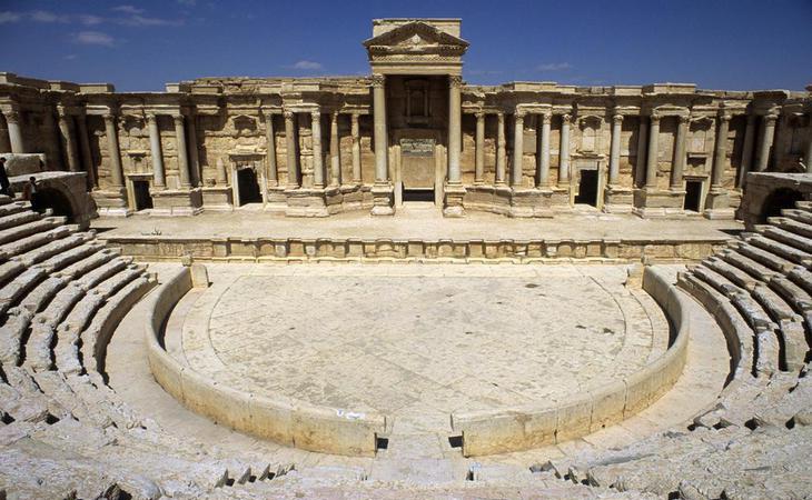 El Estado Islámico destruye el teatro romano y el tetrápilo de Palmira