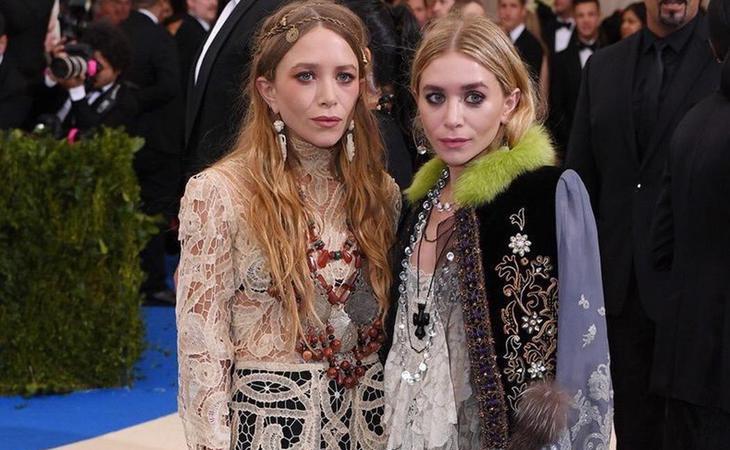 Las Gemelas Olsen reaparecen en la MET Gala y las redes se mofan