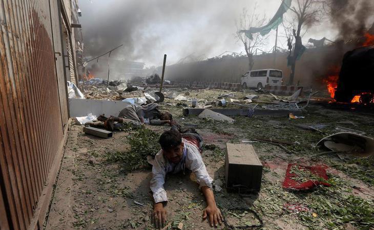Un atentado terrorista deja 80 muertos y 350 heridos en Kabul