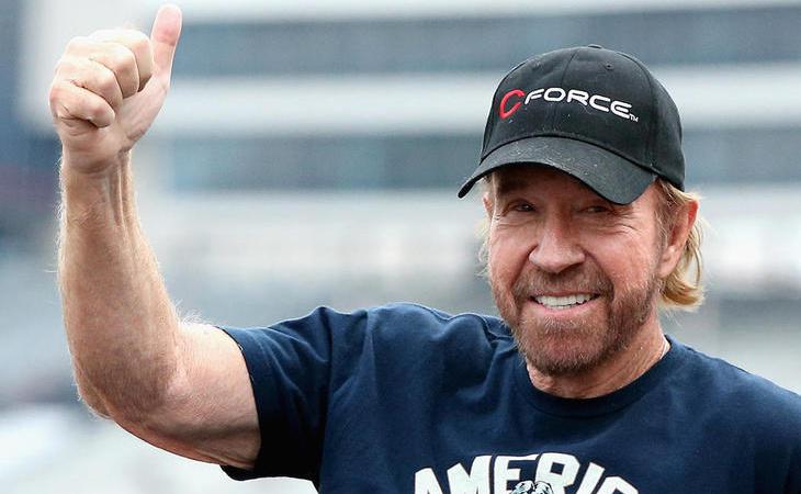 Chuck Norris se recupera de dos infartos seguidos y no es un chiste