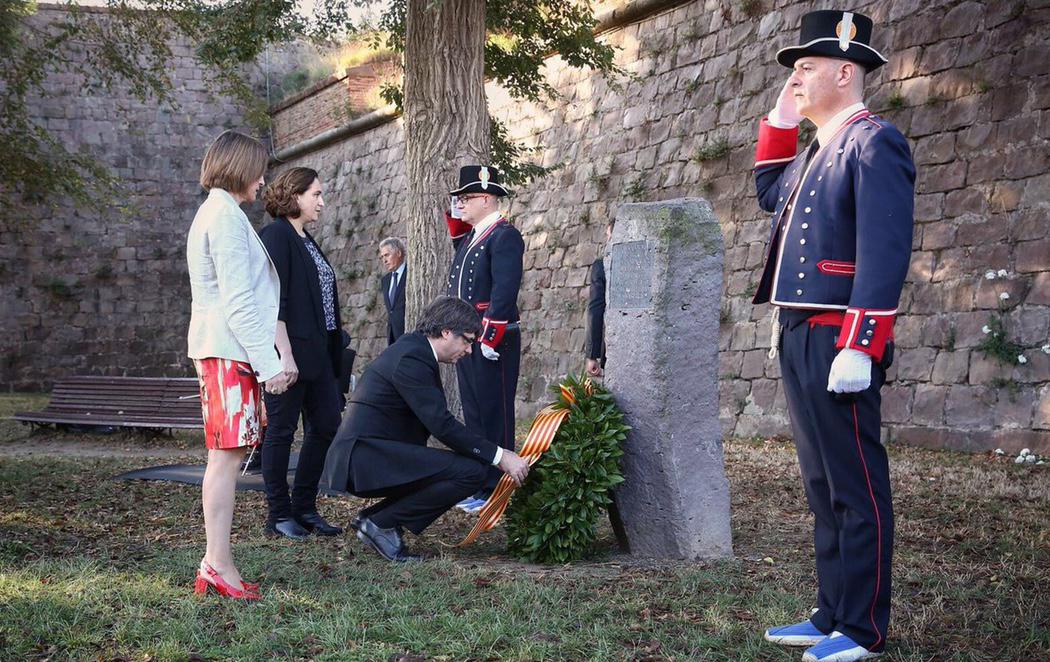 Puigdemont, Forcadell y Colau rinden homenaje a Companys en el 77º aniversario de su fusilamiento