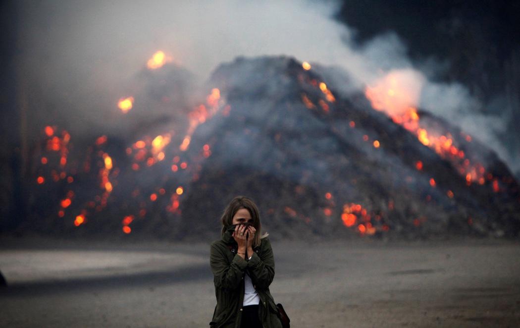 Cuatro personas mueren en los incendios que arrasan Galicia