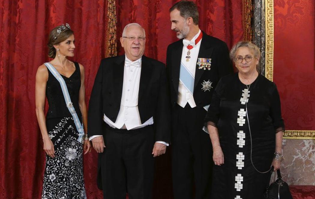 El presidente de Israel destaca la unidad de España en su cena con Felipe VI y Letizia