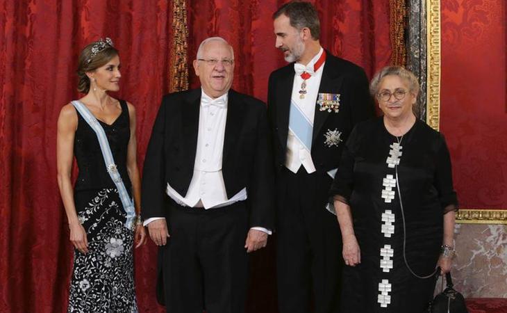 El presidente de Israel destaca la unidad de España en su cena con Felipe VI y Letizia