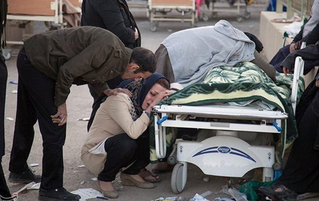 Un terremoto de 7,3 grados en Irán deja por ahora 328 muertos y más de 3.000 heridos