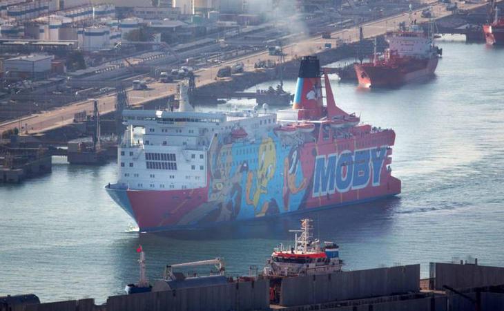 El barco 'Piolín' se marcha de Barcelona tras un mes y medio
