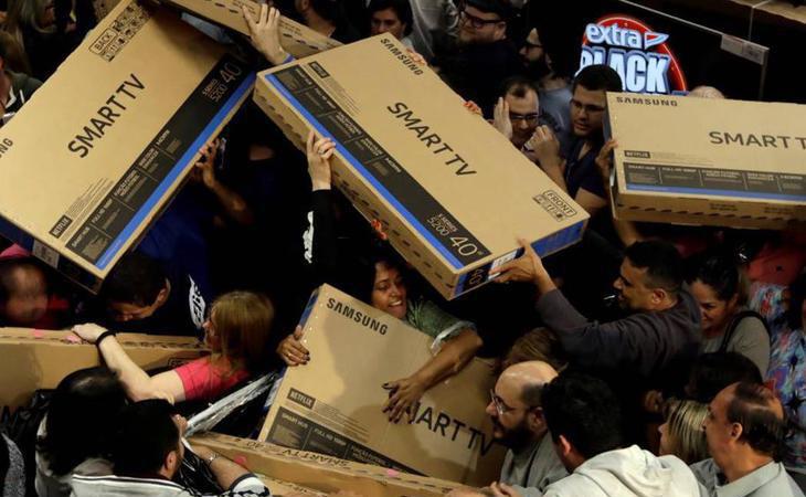 El Black Friday desata la locura consumista en todo el mundo