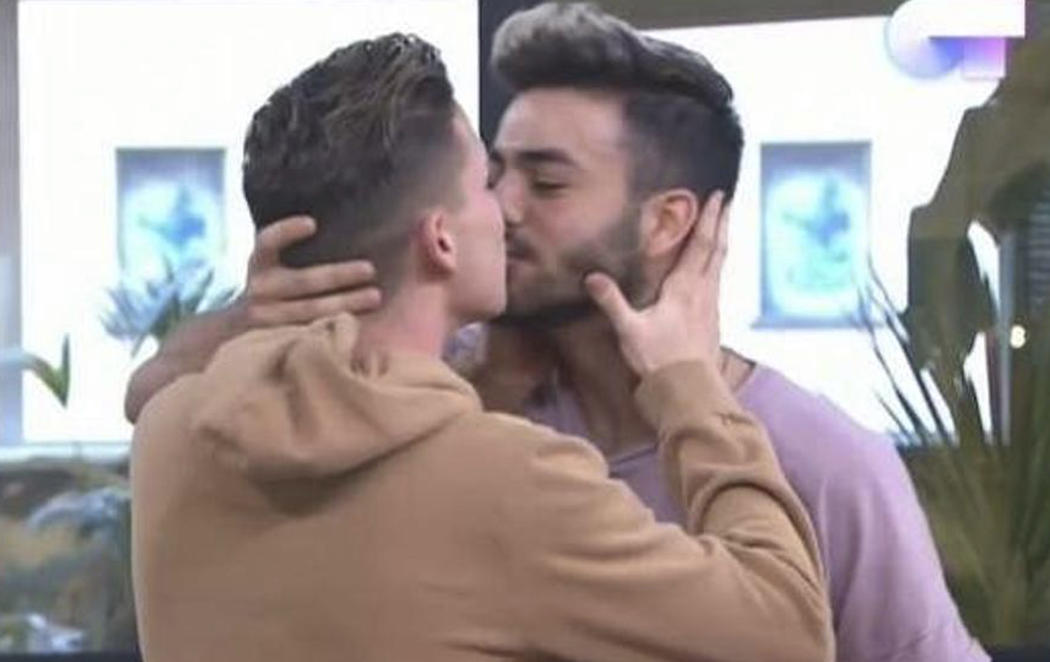 Polémica en la Academia de Operación Triunfo por un beso entre Agoney y Raoul