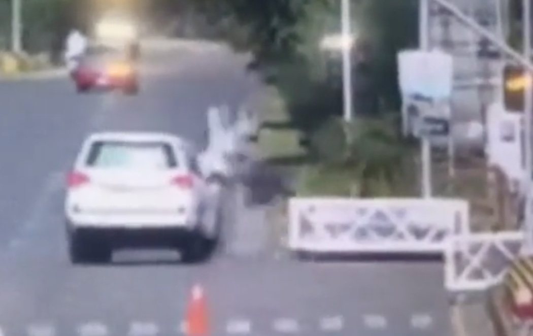 Un diplomático de EEUU arrolla con su coche a dos personas en Pakistán