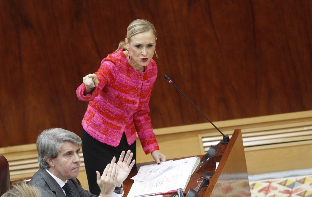 Cifuentes no se rinde: "No he falsificado ningún currículum"