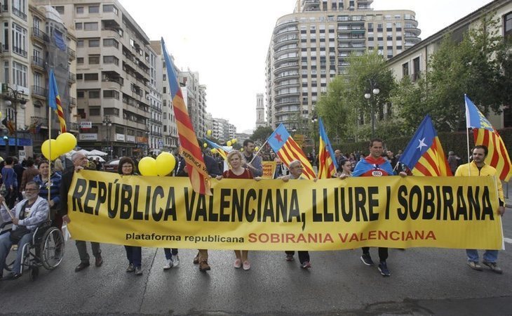 ERC y la CUP se trasladan a Valencia para independizar la autonomía del resto de España