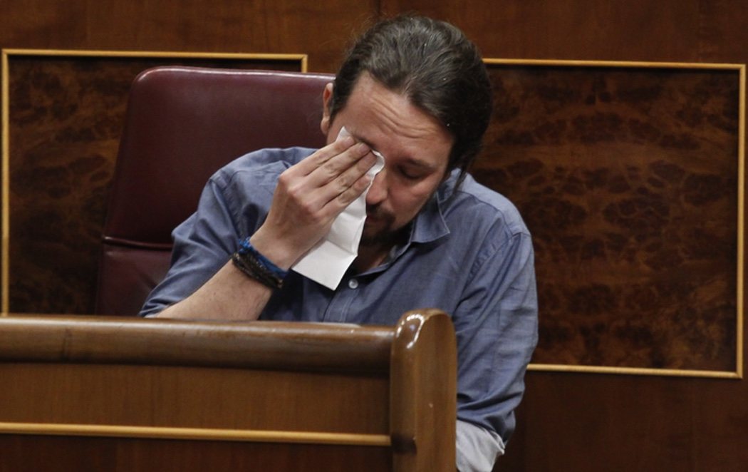 Pablo Iglesias rompe a llorar en el Congreso al hablar de las torturas de Billy el Niño