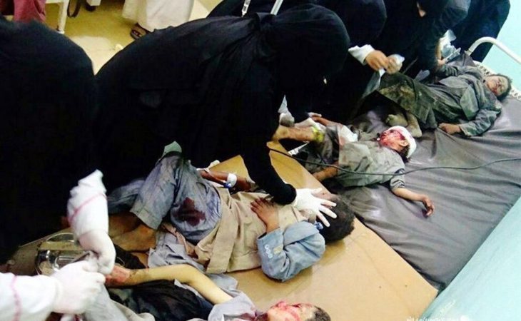 Arabia Saudí bombardea un autobús en Yemen y asesina a 50 personas, entre ellas 29 menores