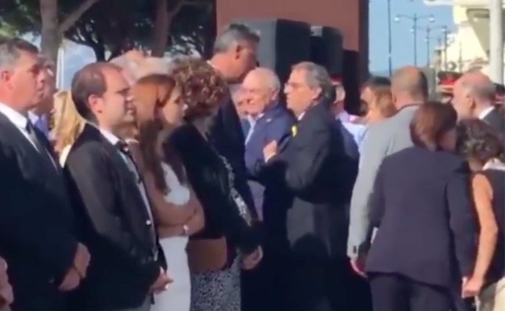 Torra y Albiol discuten durante el homenaje a las víctimas del 17A en Cambrils