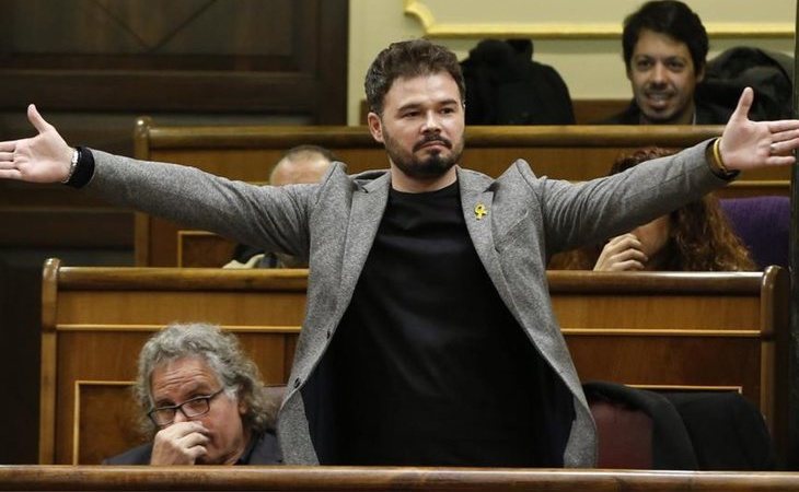 Rufián, expulsado del pleno del Congreso tras una fuerte bronca con Borrell