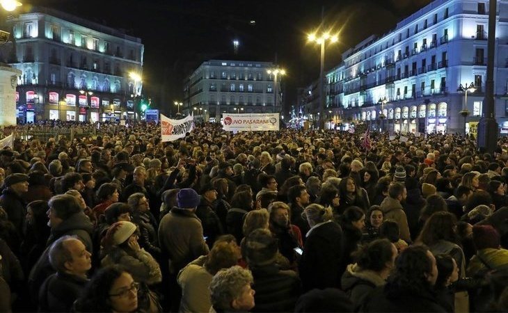 España se tiñe de violeta: mareas feministas contra VOX