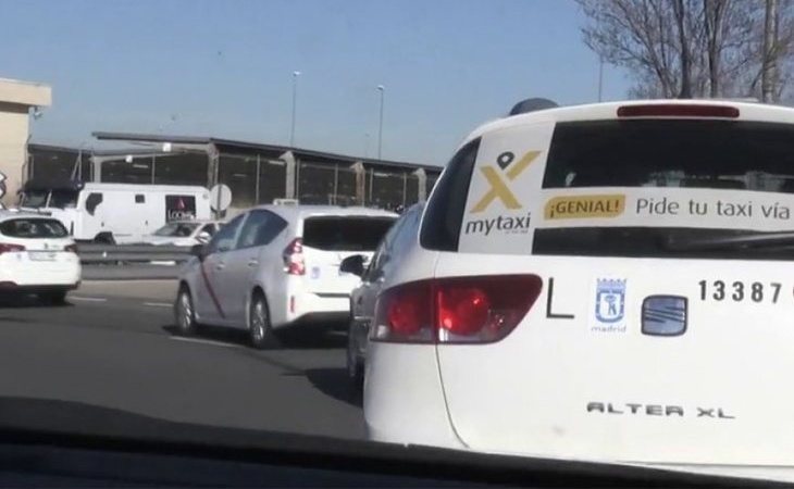 Los taxistas vuelven al trabajo
