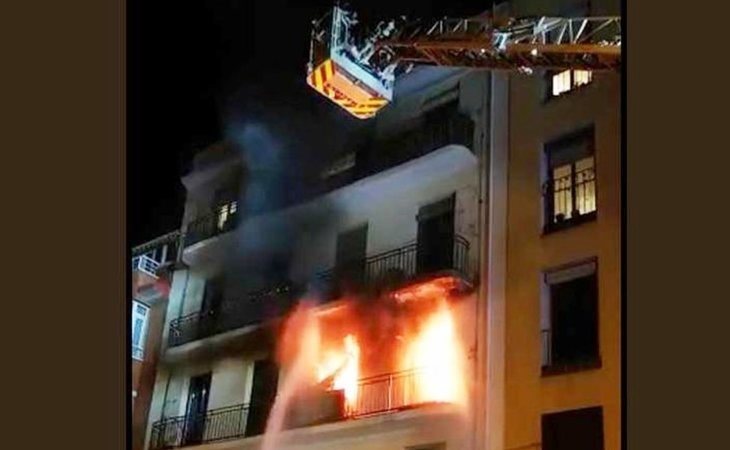 Once heridos, entre ellos una niña, en un incendio en Madrid