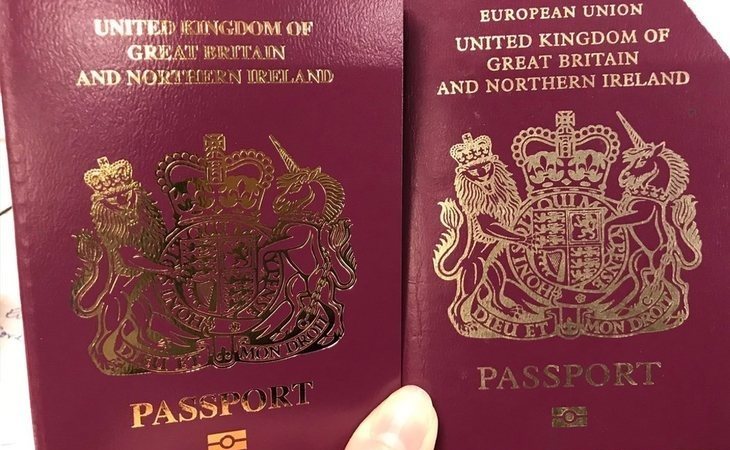 Reino Unido borra el sello de la Unión Europea de sus pasaportes