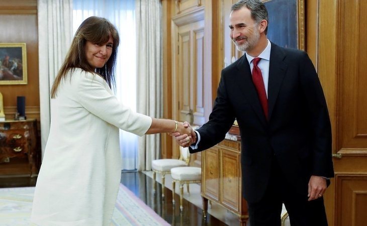 Laura Borrás (JuntsXCat) se reúne con Felipe VI y le dice que "los catalanes no tenemos rey"