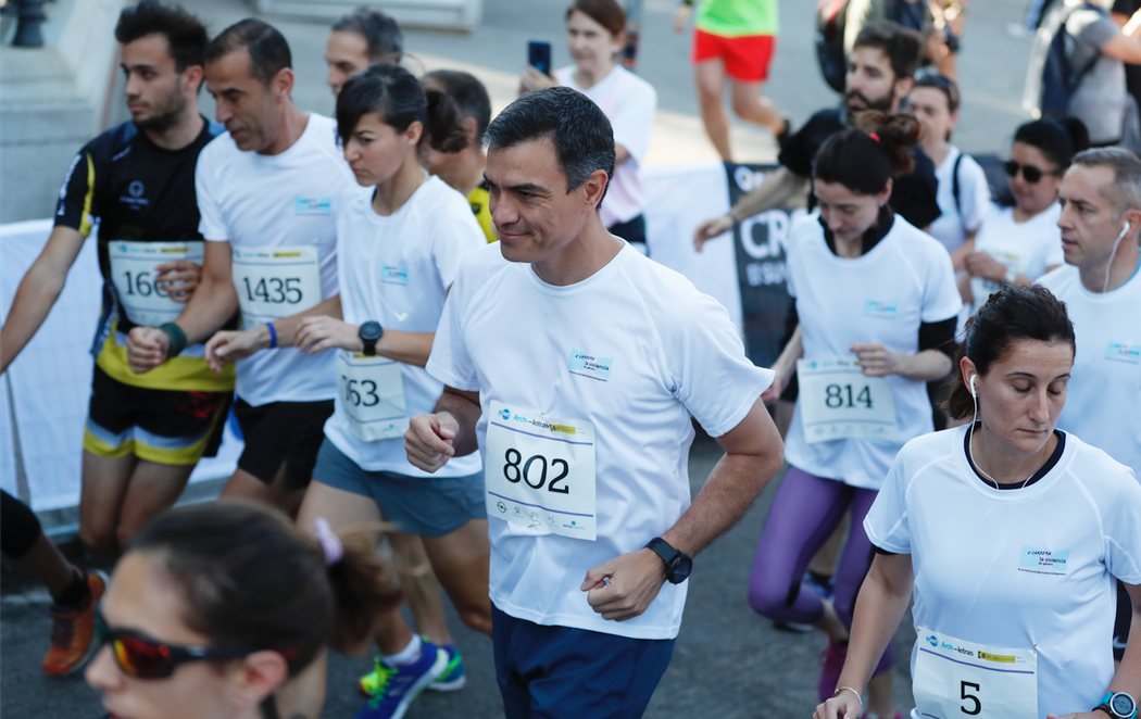 Pedro Sánchez se une a la Carrera contra la violencia de género