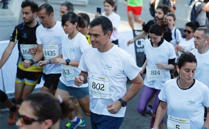 Pedro Sánchez se une a la Carrera contra la violencia de género