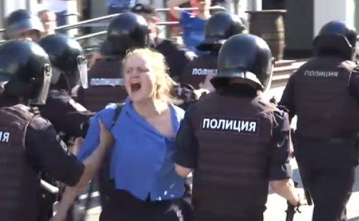 Más de 1.300 detenidos en Moscú en la mayor protesta política rusa de los últimos años