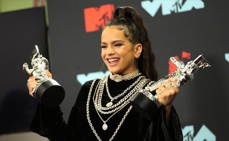 Rosalía se convierte en la primera artista española en ganar un MTV Music Award