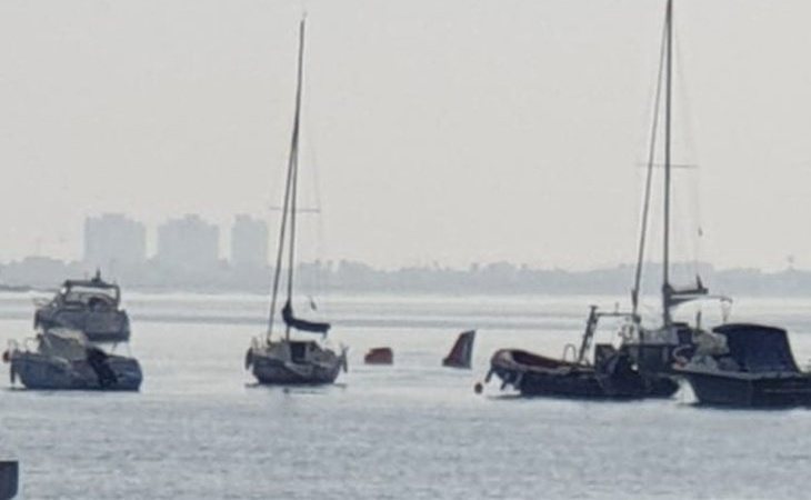 Un instructor y su alumna mueren al estrellarse en el Mar Menor con su avioneta del Ejército del Aire