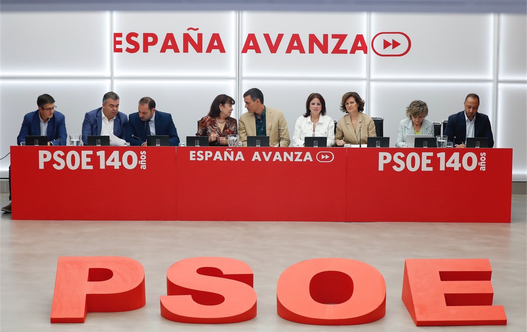 Reunión de la Ejecutiva del PSOE: "Nos han robado el voto"