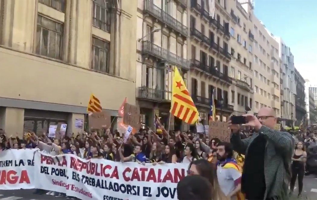 Las protestas continuan en Barcelona exigiendo la dimisión del Govern en pleno por "represor"