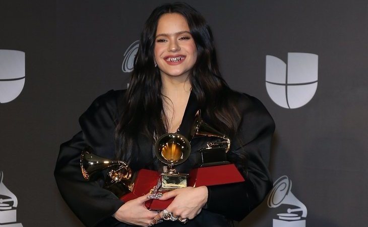 Rosalía arrasa en los Grammy Latino