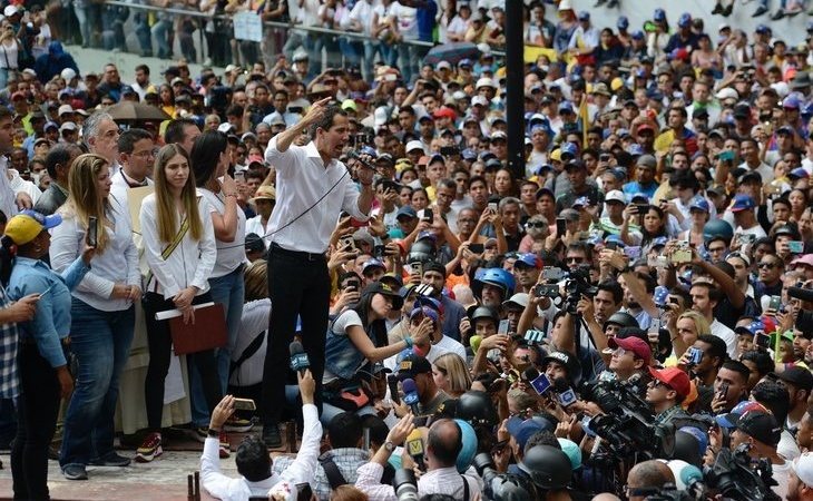 Partidarios de Guaidó se manifiestan para reclamar un cambio como el de Bolivia