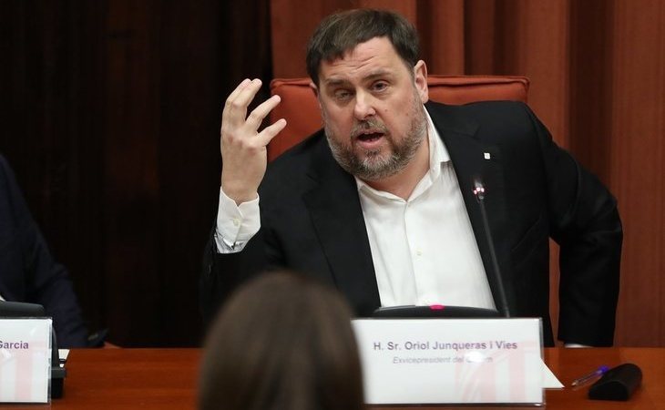Oriol Junqueras reaparece en el Parlament y apela al diálogo