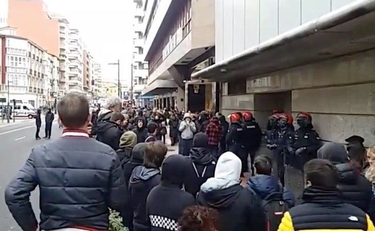Diez detenidos en la huelga general convocada en País Vasco y Navarra