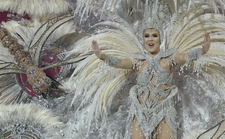 Minerva Hernández, nueva reina del Carnaval de las Palmas de Gran Canaria