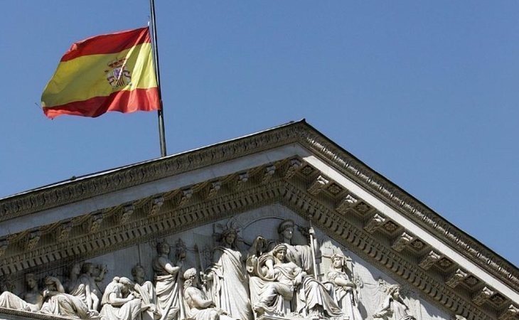 España comienza el luto oficial más largo de la democracia
