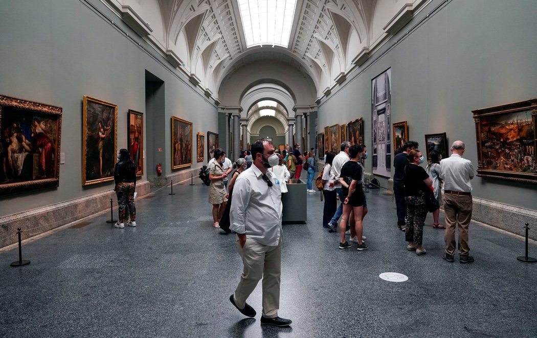 El Museo del Prado se llena nuevamente de visitantes en su primer día de reapertura