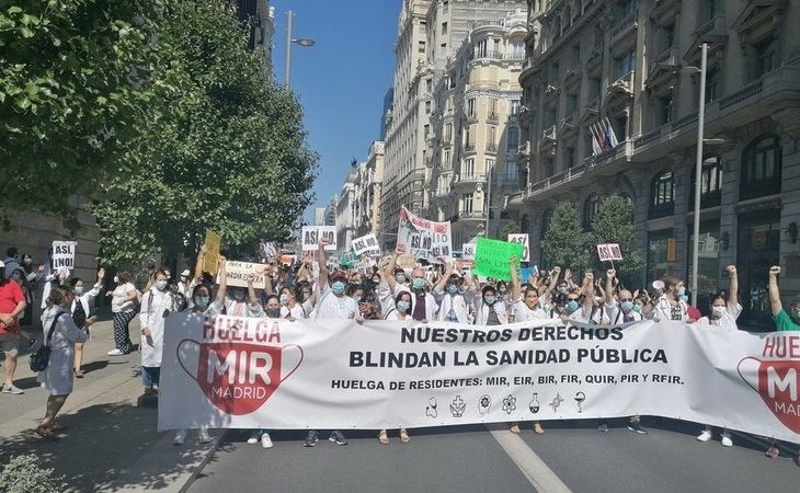 Huelga MIR en Madrid por unas condiciones laborales dignas
