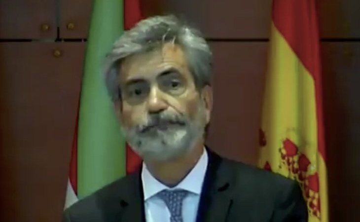 Tensión y gritos de "¡Viva el rey!" ante la ausencia de Felipe VI en la entrega de despachos a nuevos jueces