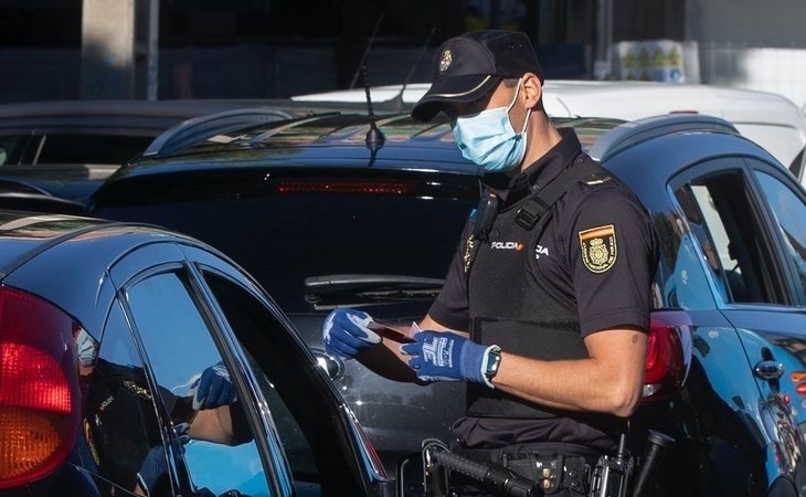 Madrid, cerrada: la policía vela por el control de los accesos a la capital