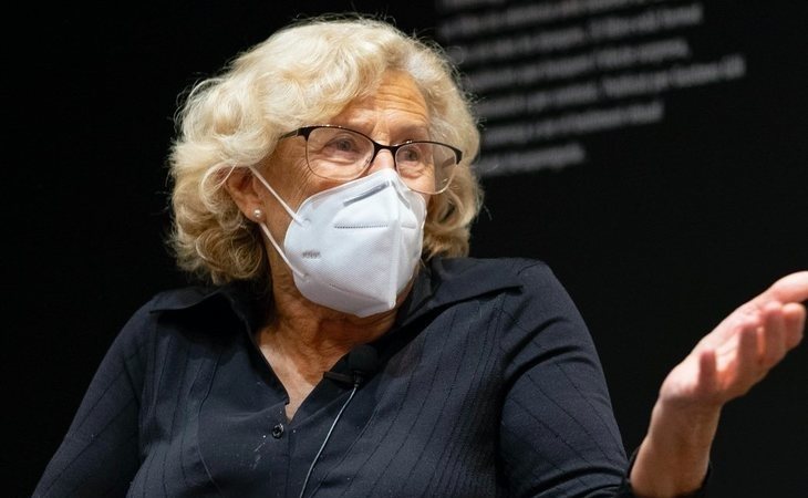 Carmena reaparece y lanza un dardo a los excompañeros que se enfrentaron a ella: "Son la izquierda que quiere destruir"