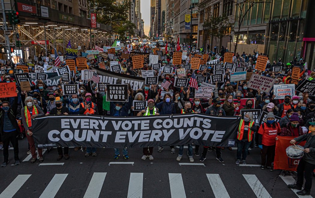 Decenas de detenidos en Nueva York durante las protestas contra el presidente Donald Trump