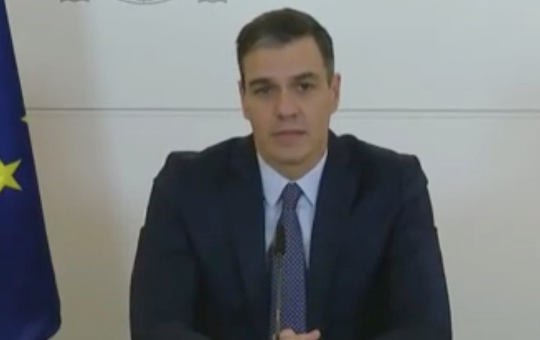 Pedro Sánchez envía un mensaje a los militares: "El Ejército destaca por su labor leal y callada al servicio de la democracia"