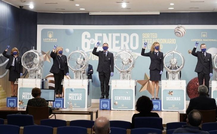 El número 19570 gana el primer premio de la Lotería de El Niño